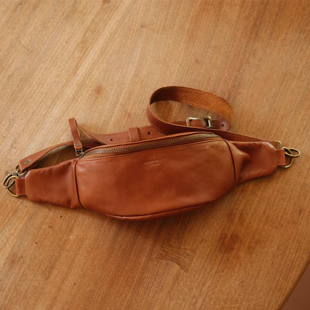 Nomad MoonBag